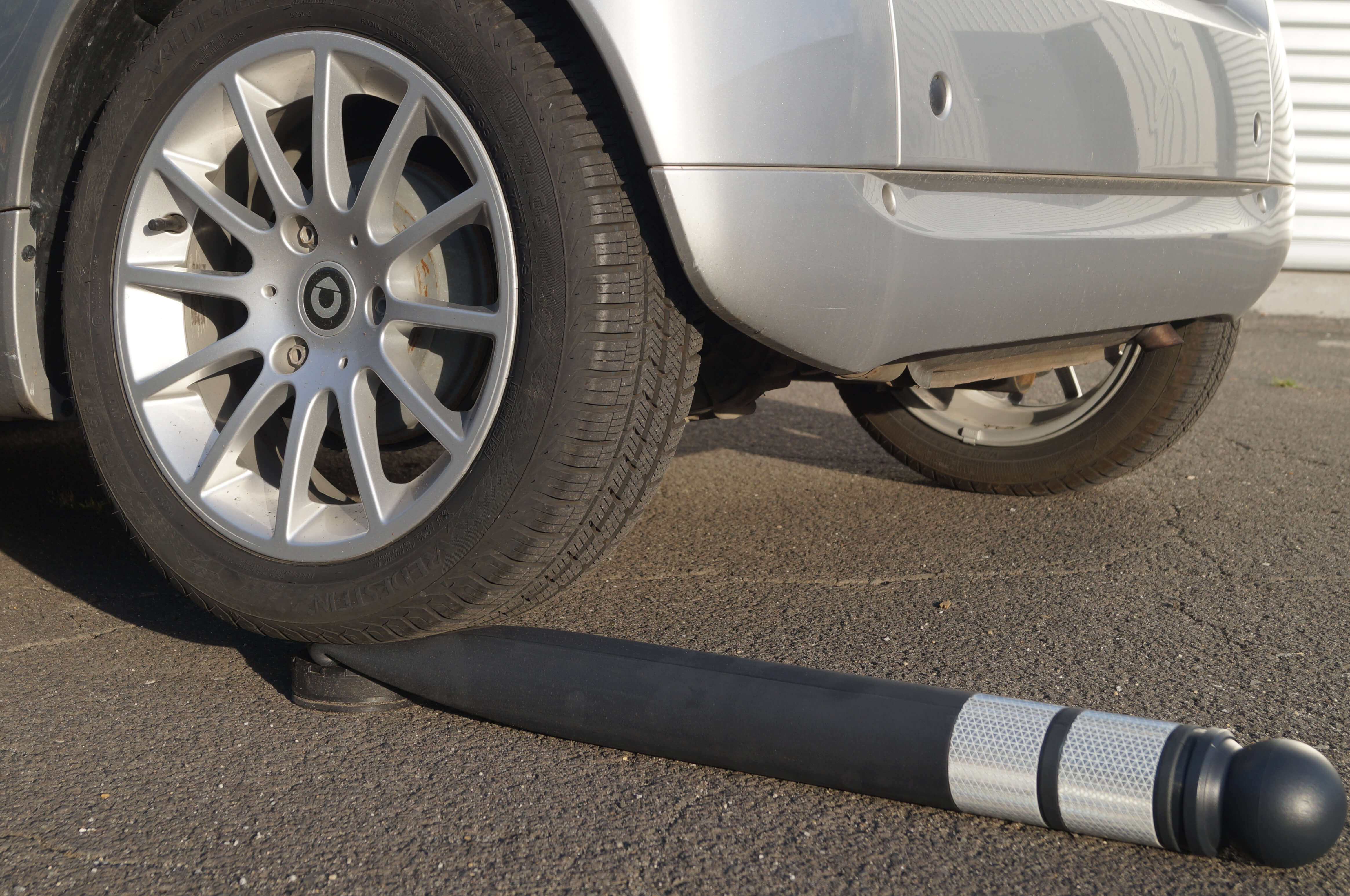 Flexbrite™ City Flexibler Poller